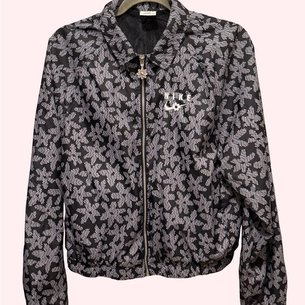 Nike Women's Daisy Black AOP Sport Jacket